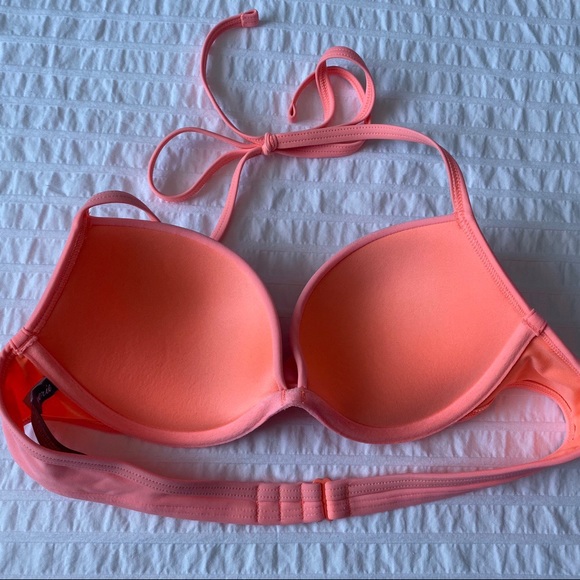 bikini top - Picture 3 of 3